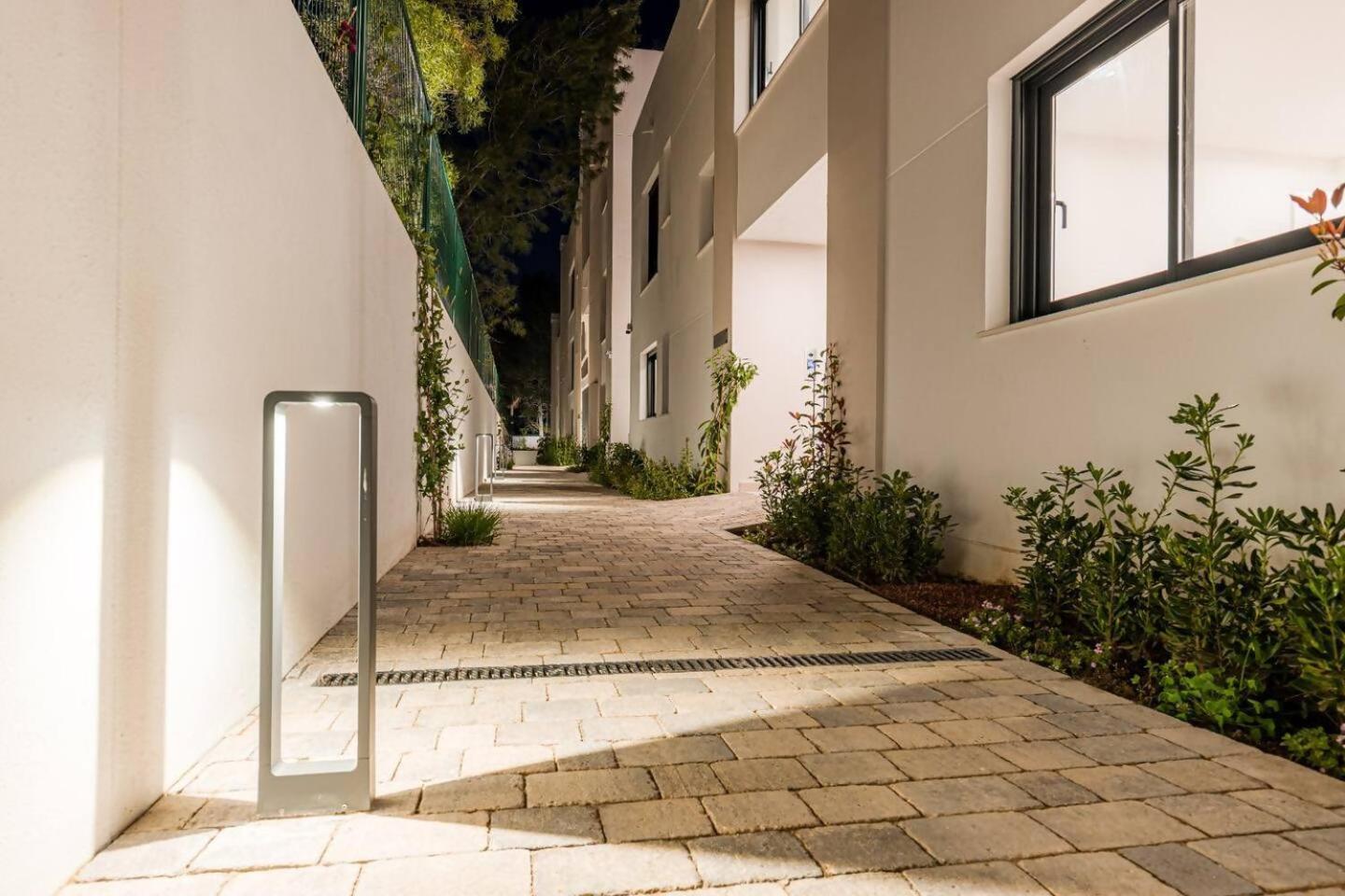 Апартаменты Bajo Con Jardin En La Milla De Oro Марбелья Экстерьер фото